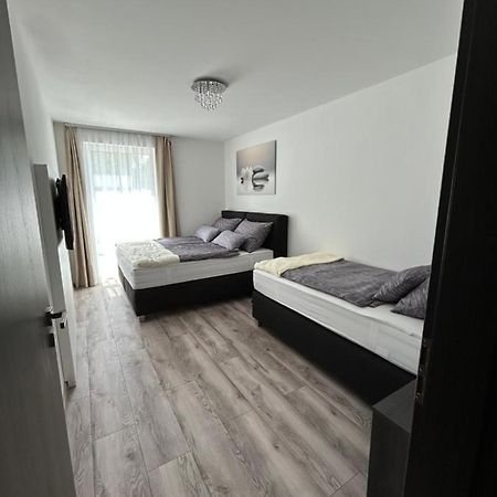 Villa Bauhaus Dream Deluxe T Siófok Exteriör bild